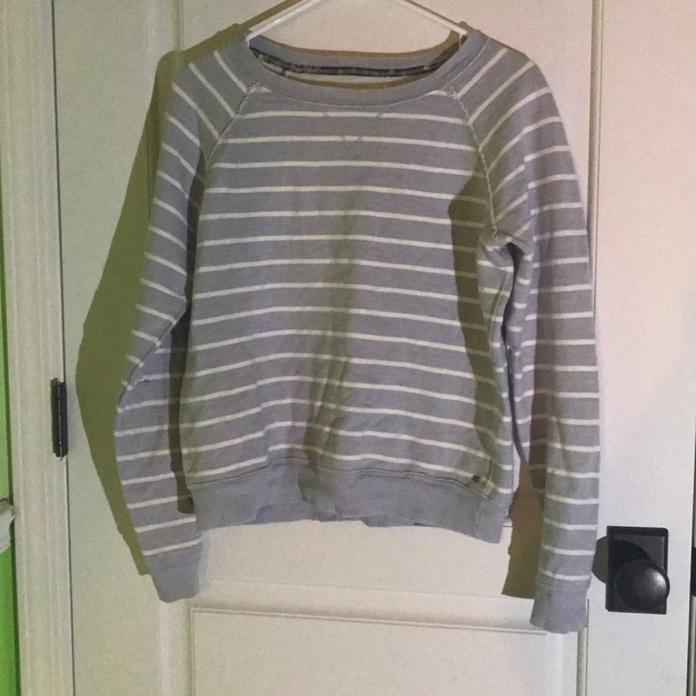 Long sleeve stripped shirt